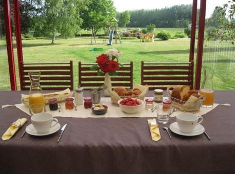 Au Jardin Fleuri Villa Vauxaillon Dış mekan fotoğraf
