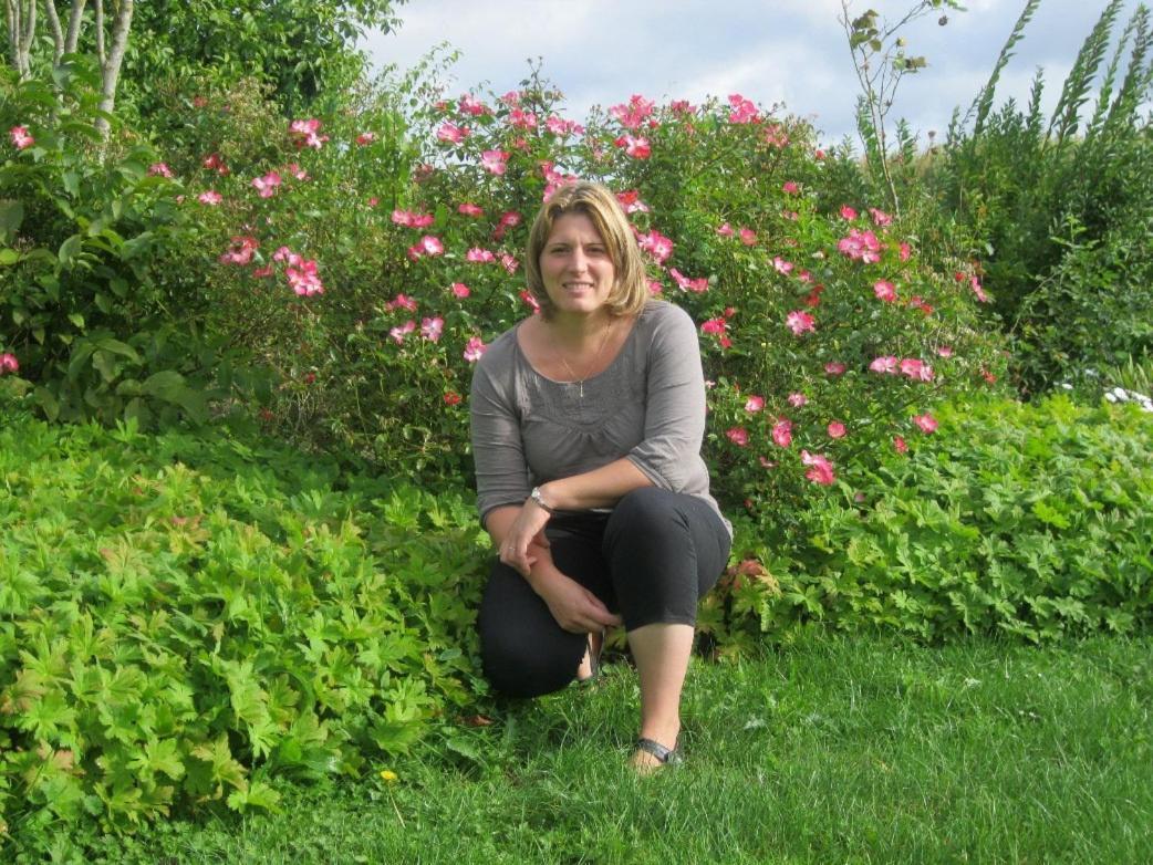 Au Jardin Fleuri Villa Vauxaillon Dış mekan fotoğraf